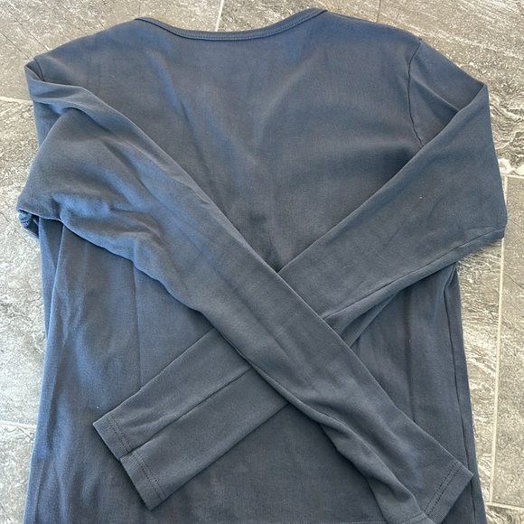 Brandy Melville Long Sleeve - Picture 4 of 4